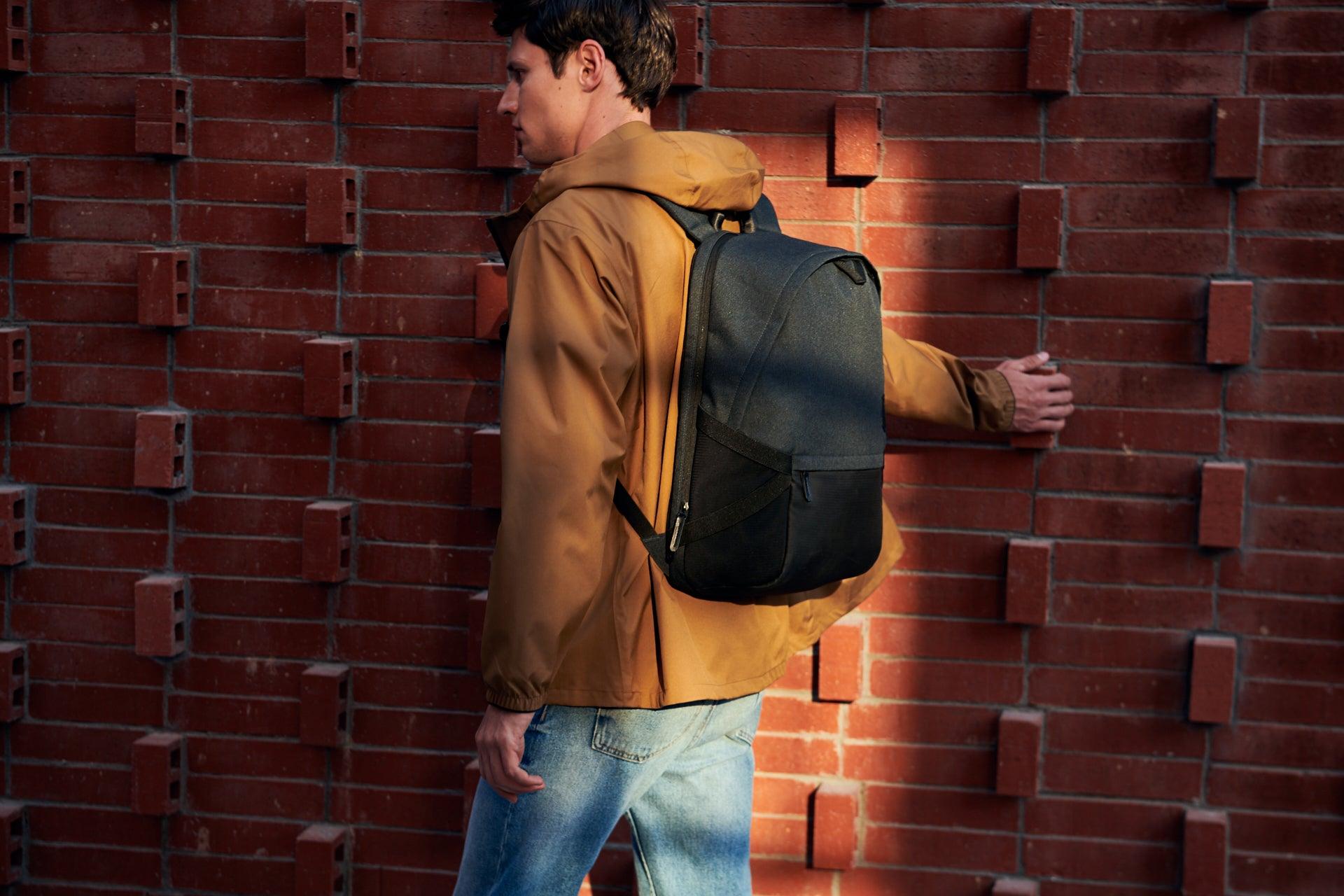 Three Things You Should Always Keep in Your Backpack? BAGSMART