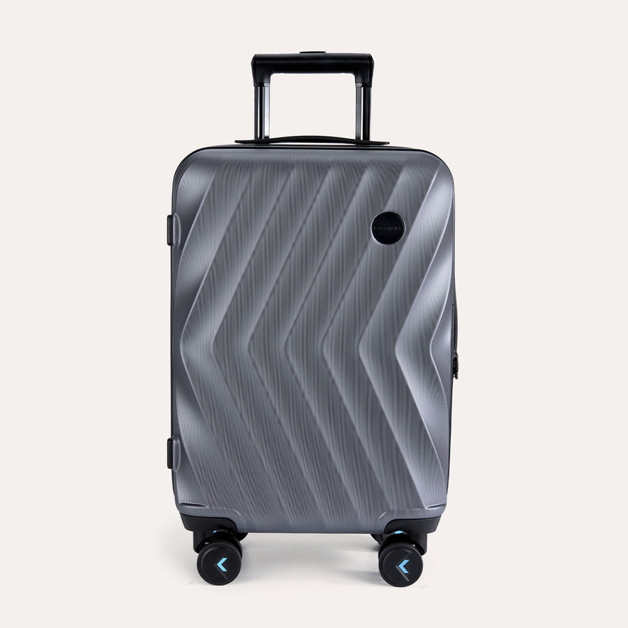 Globetrotter 20" Hardside Rolling Carry-on Stylish Suitcase