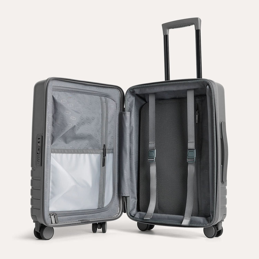 Getaway 20" GlideTech Wheels Expandable Carry-On Luggage