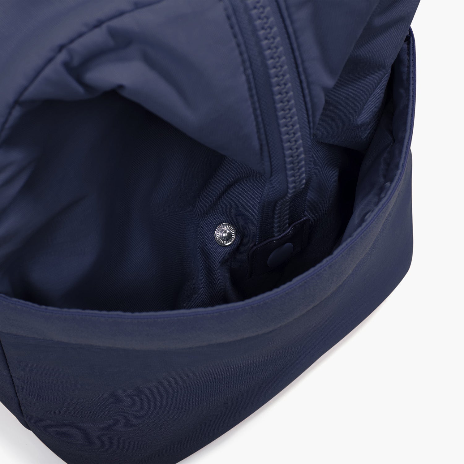 Zoraesque Duffel Dark Blue